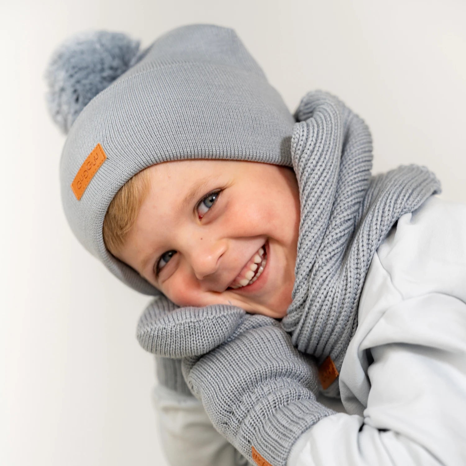 Merino Giant Tuft Basic Beanie