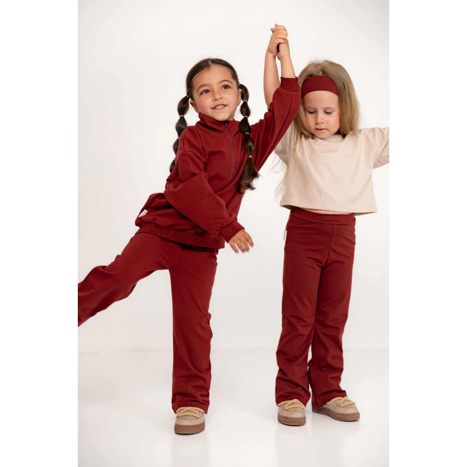 Wide Zipper Sweatshirt