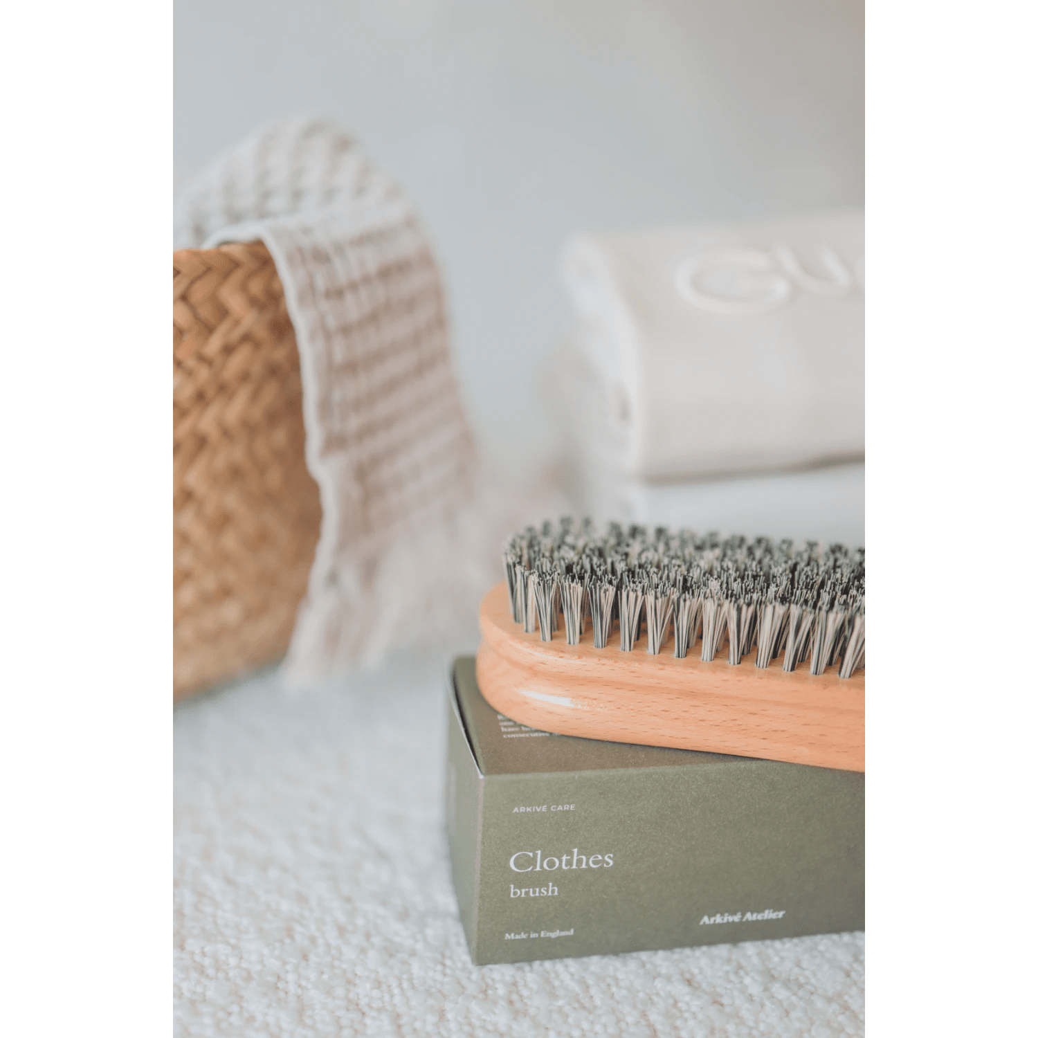 Arkivé Care Clothes Brush Vaateharja 