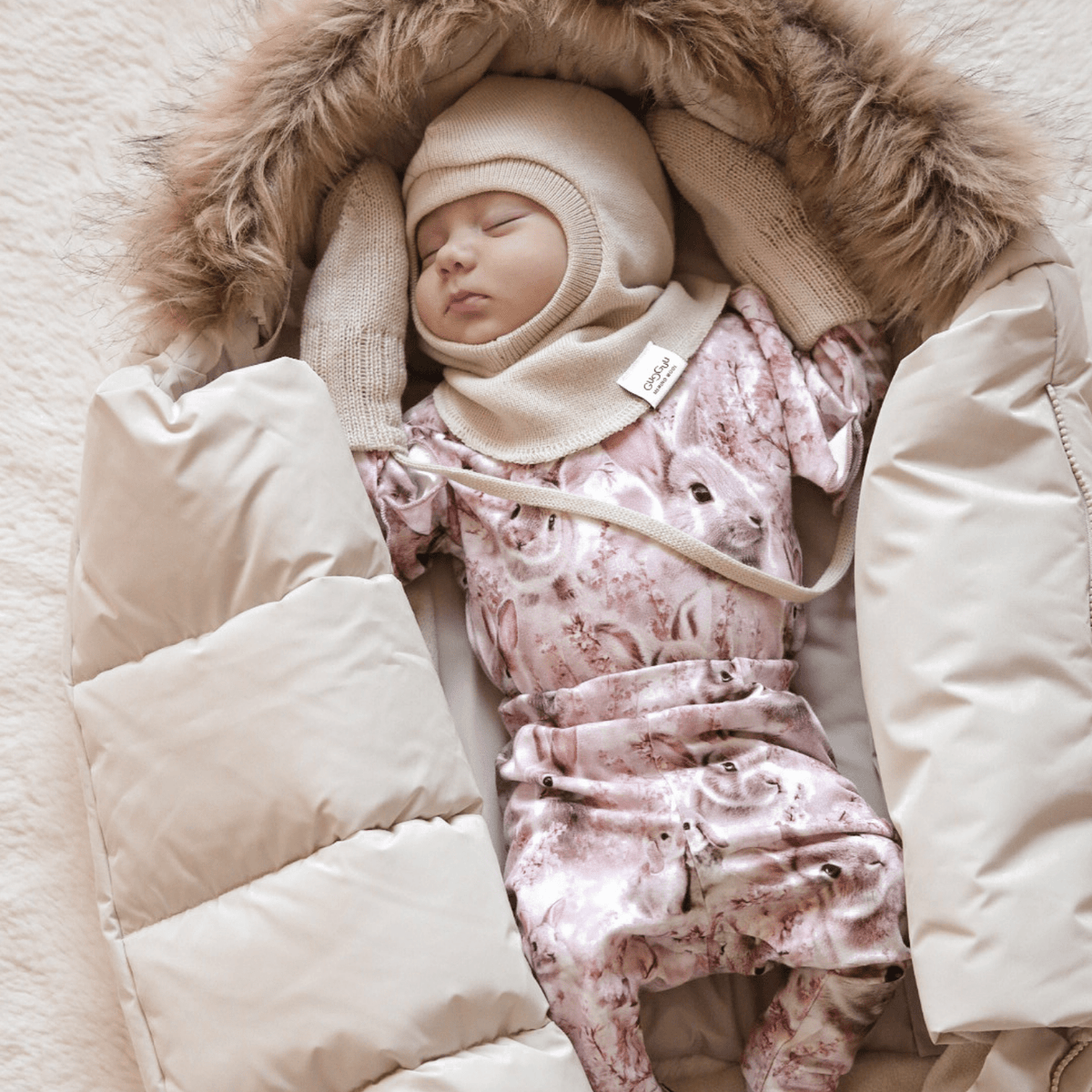 Laadukas Gugguun Baby Puffer Footmuff #option1