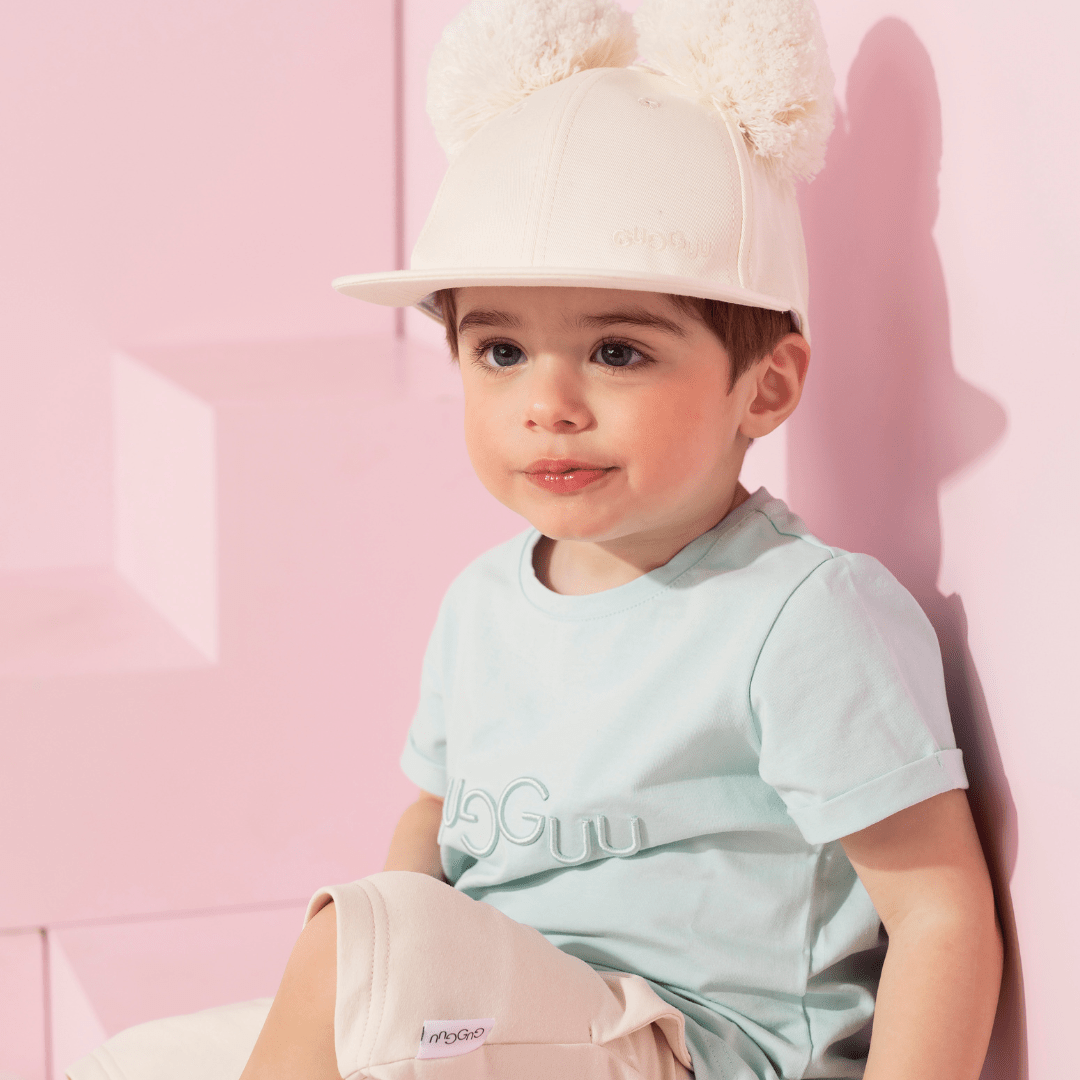 Laadukas Gugguun Double Tuft Cap White Glow
