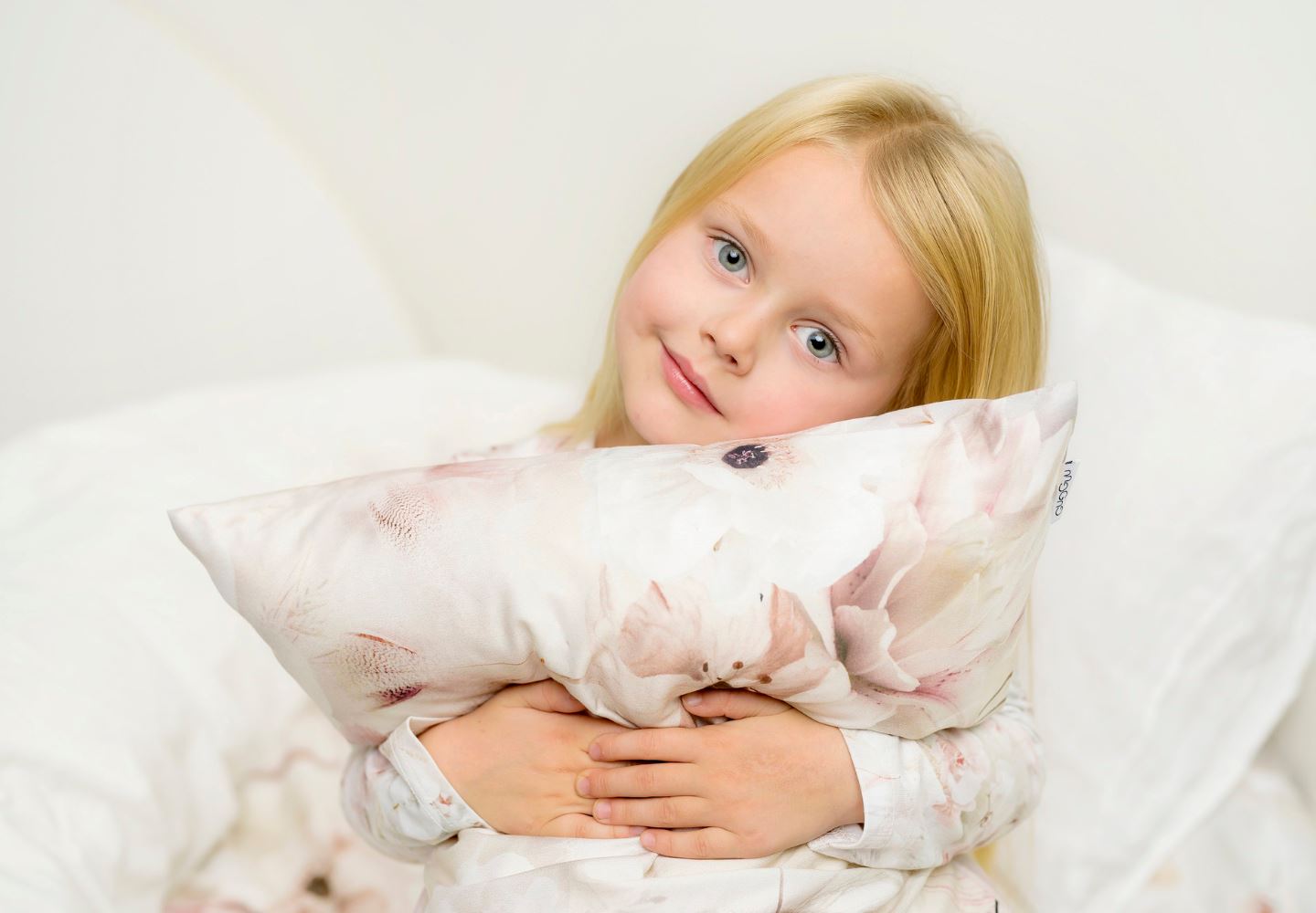 Miten valmistautua lapsen kanssa ensimmäiseen yökyläilyyn?