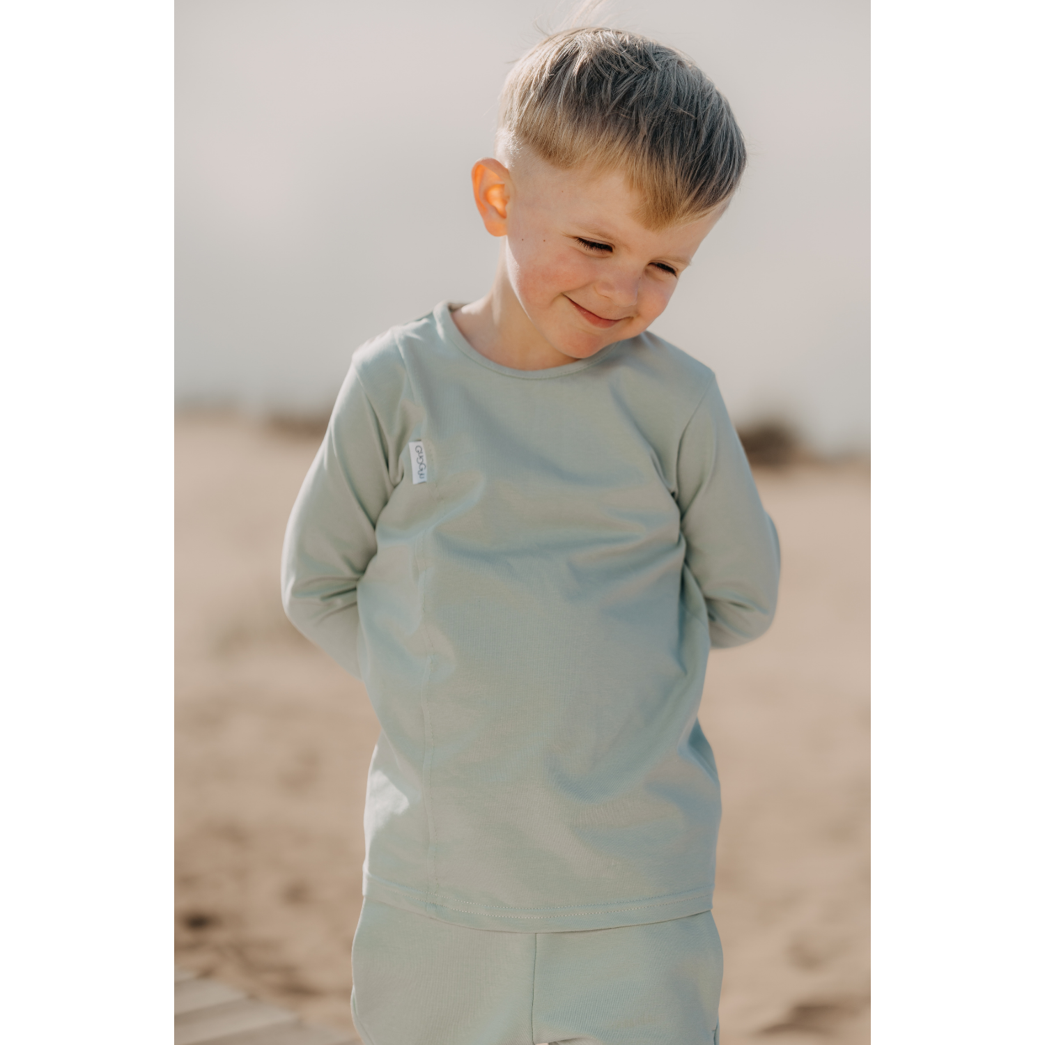 Relax Unisex Shirt
