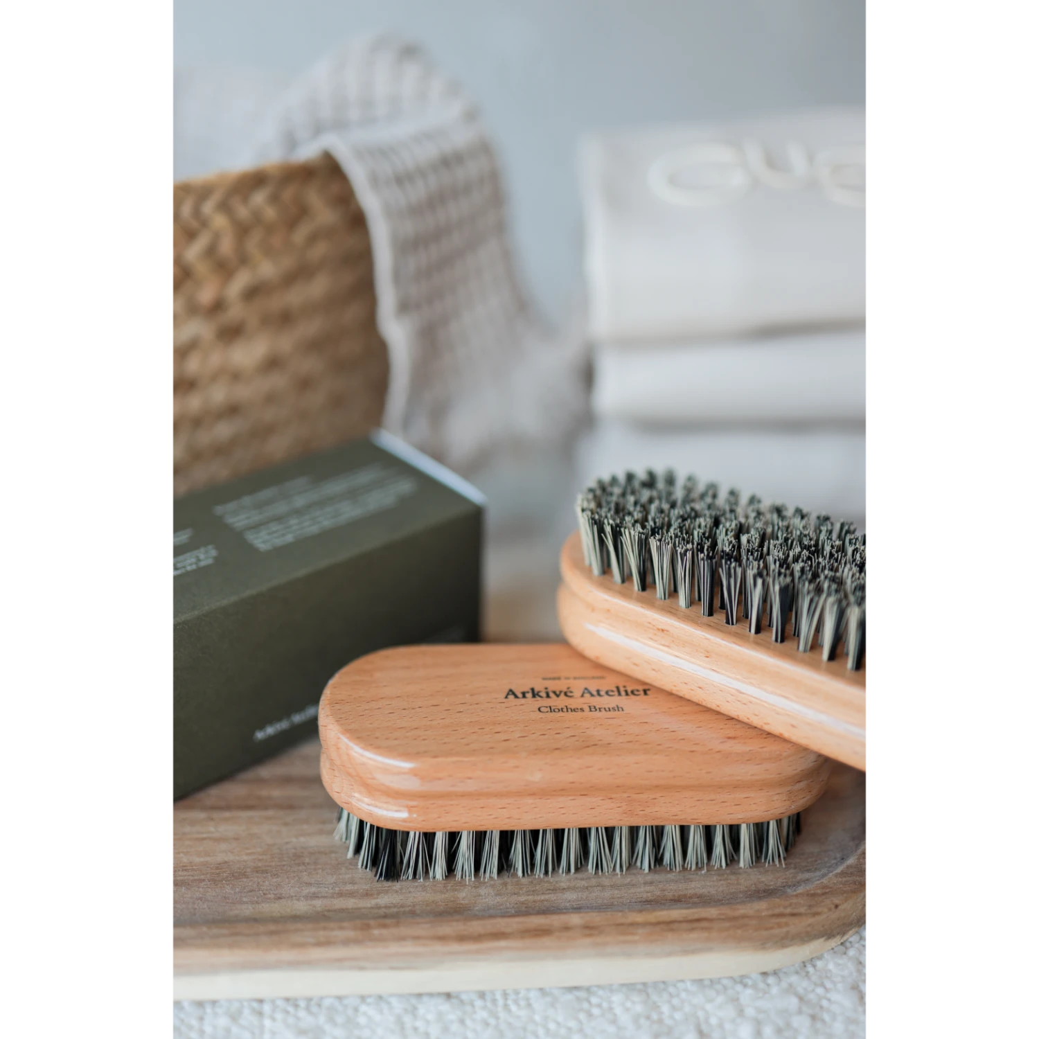 ‭ Arkivé Care Clothes Brush Vaateharja‬ ‭