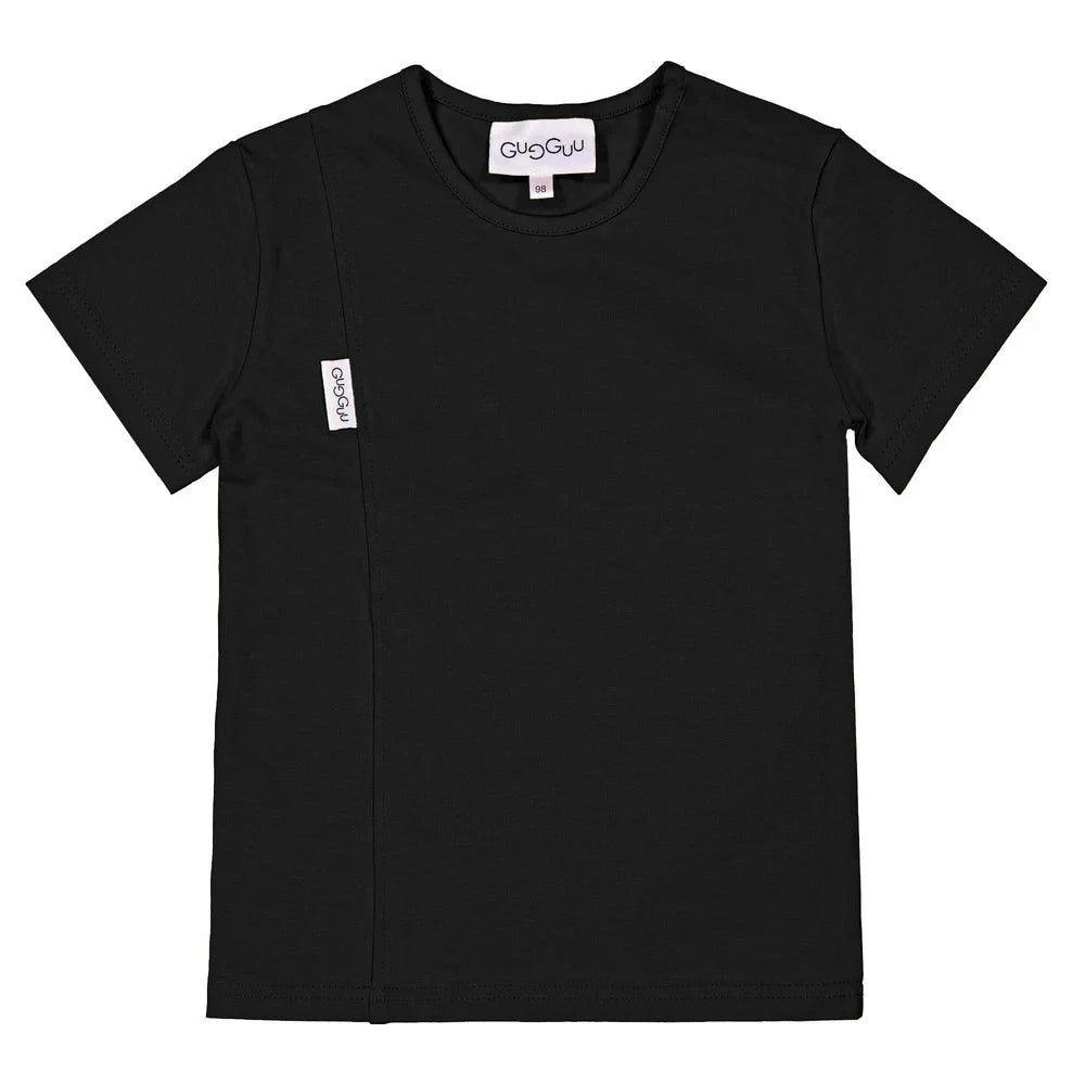 #väri_black