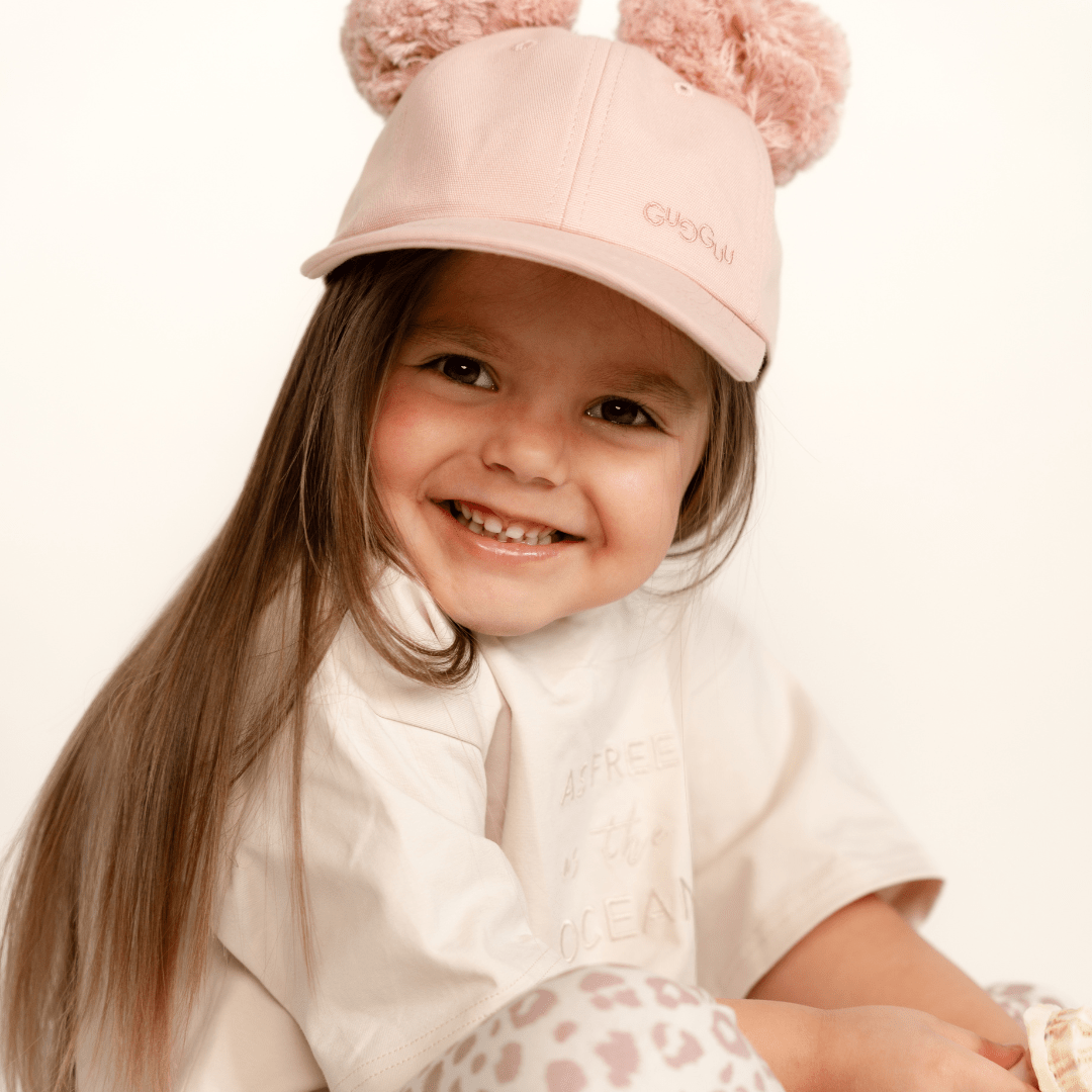 Laadukas Gugguun Double Tuft Cap White Glow