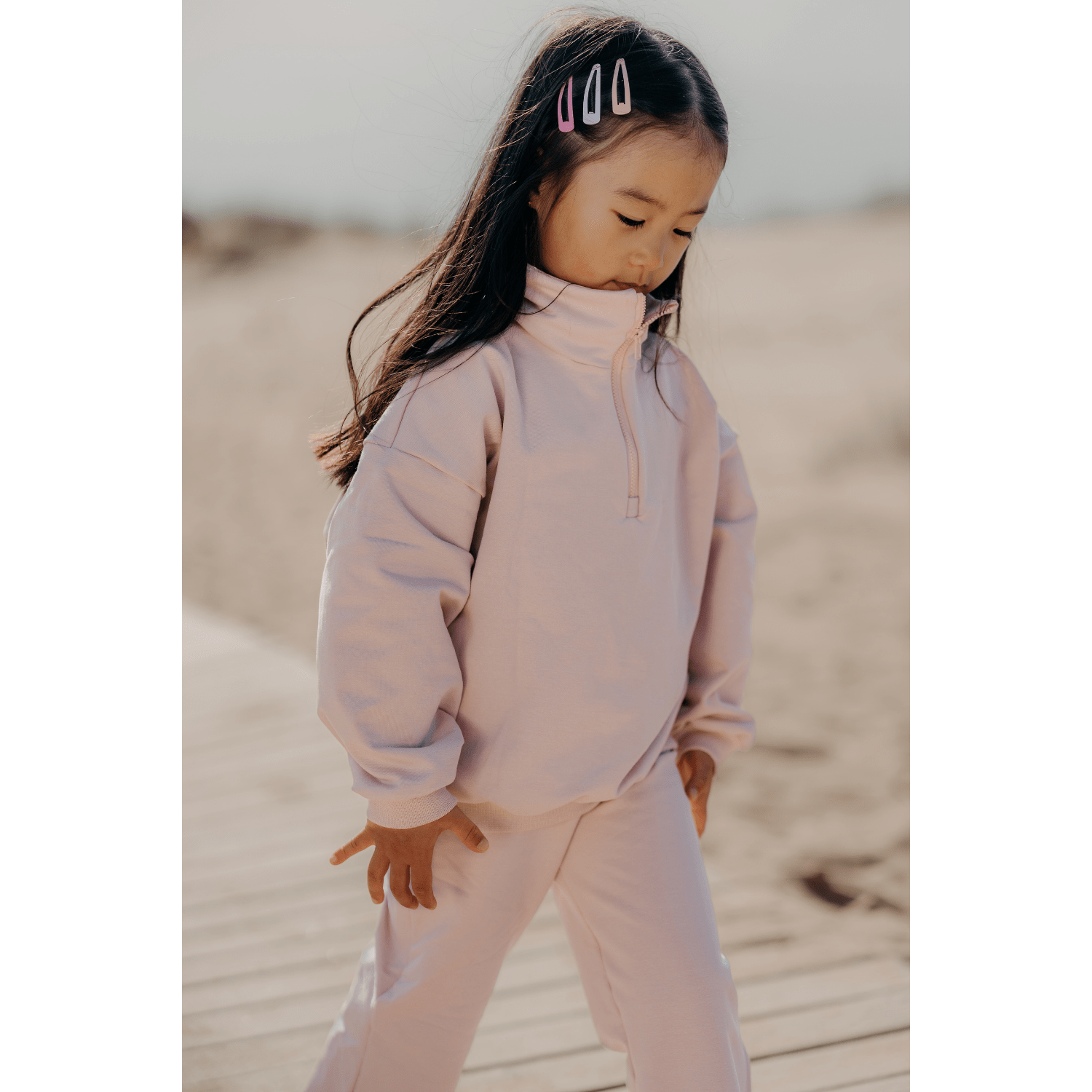 Laadukas Gugguun Wide Zipper Sweatshirt option1
